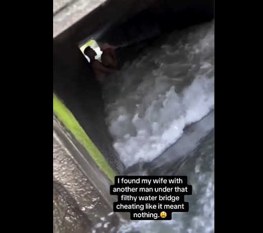 Sheesh! Husband Caught His Wife Cheating Under A Bridge In Dirty Water!!
