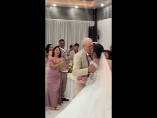 Either This Was A Pre Arranged Marriage Or The Bride Didn’t Think This Through.