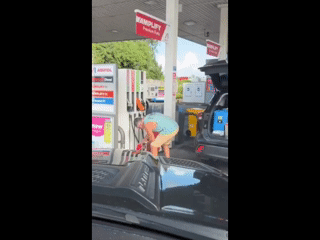 Australia Is Suffering From A Gas Shortage And This Guy Is Selfishly Stocking Up. Is He Right Or Wrong?