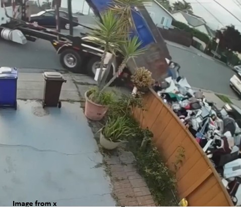 That’s Trashy. The Owner Of A Dump Truck Company Returned All The Trash From A Client That Refused To Pay For Service.