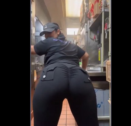 This Taco Bell Employee Is Going Viral And It’s Not For Her Customer Service